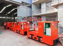 點(diǎn)擊查看詳細(xì)信息<br>標(biāo)題：架線式電機(jī)車 閱讀次數(shù)：1872